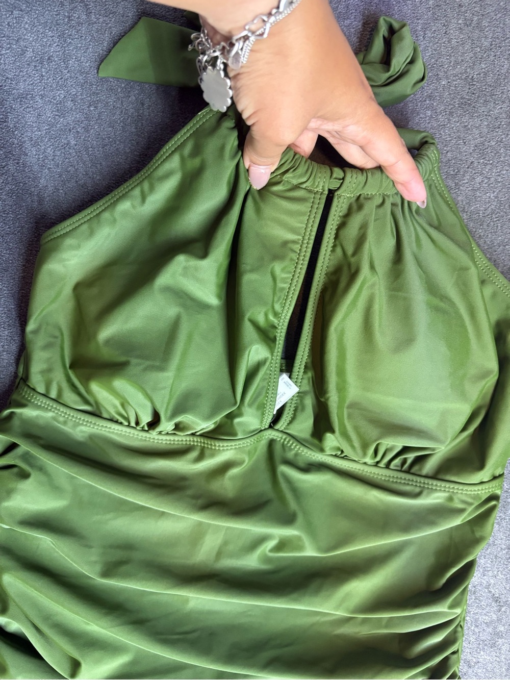 🆕 Aqua Eve Olive Green Halter One-Piece Swimsuit with Ties Size 14W - Picture 3 of 5